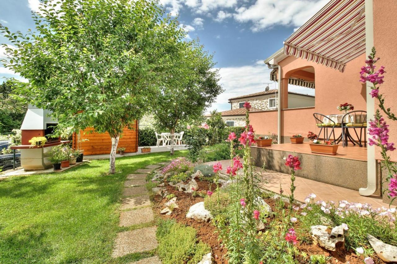 Apartments Begovic Umag Eksteriør billede